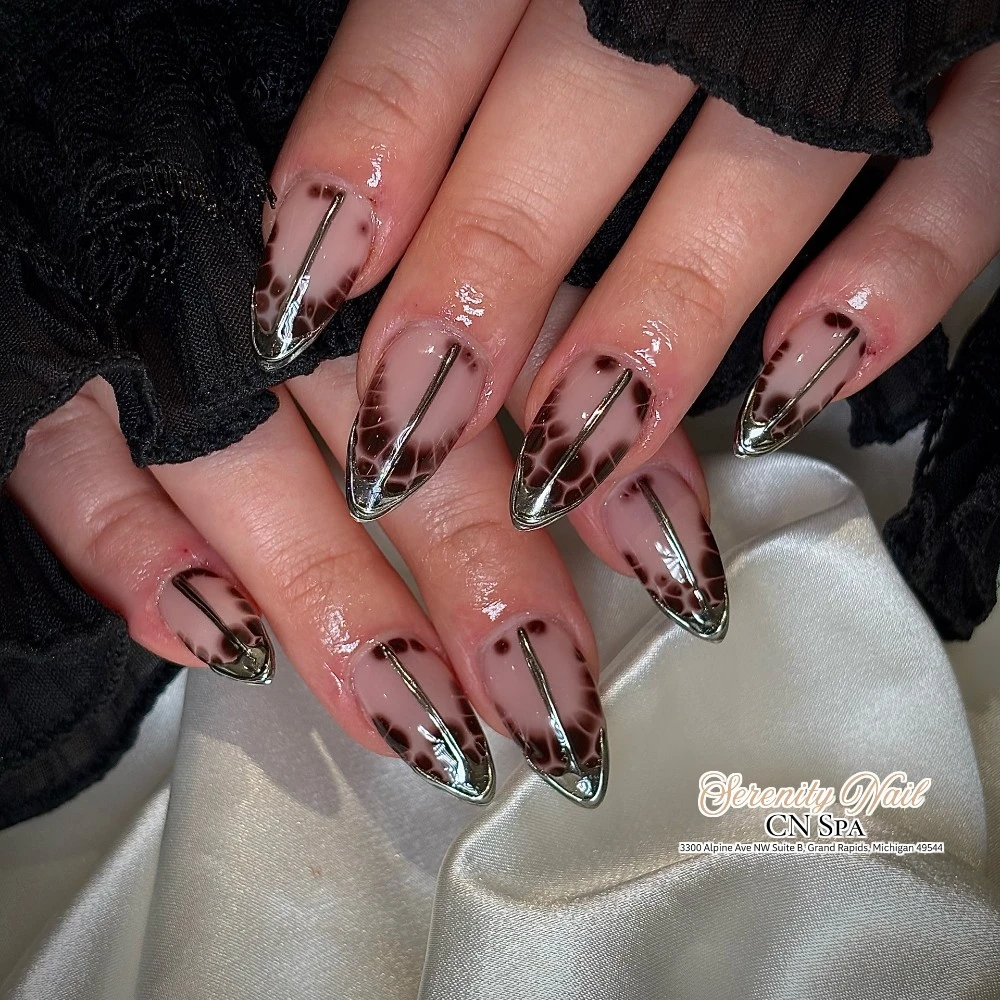 Nail colours